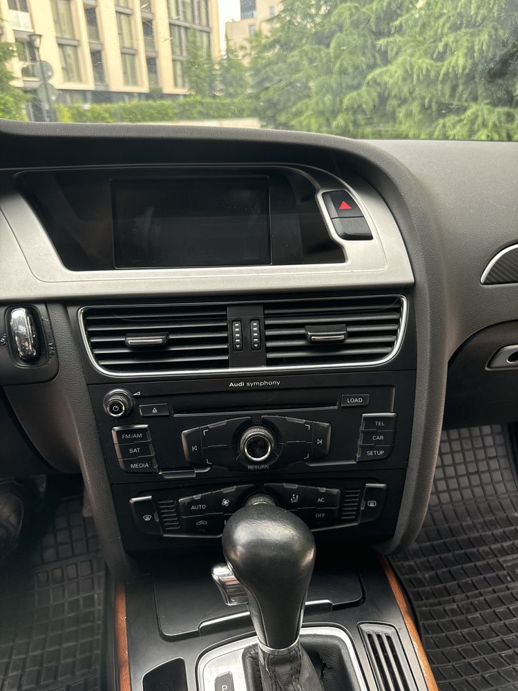 Audi A4 B8 2TFSI QUATTRO! Сменени вериги!