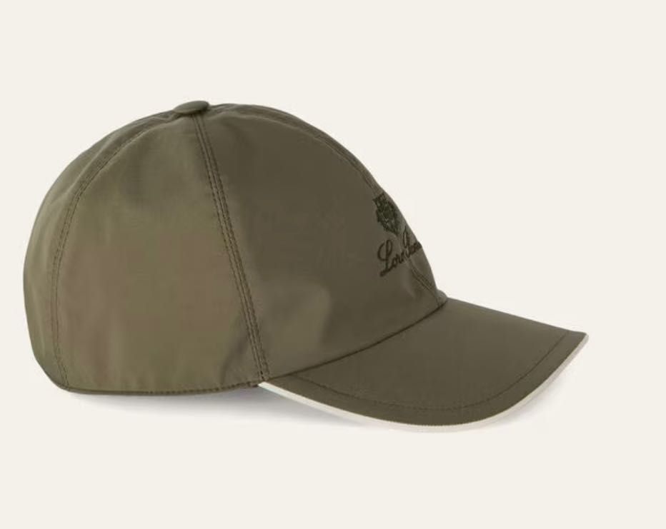 Loro Piana, шапка с козерка , чисто нова с етикета