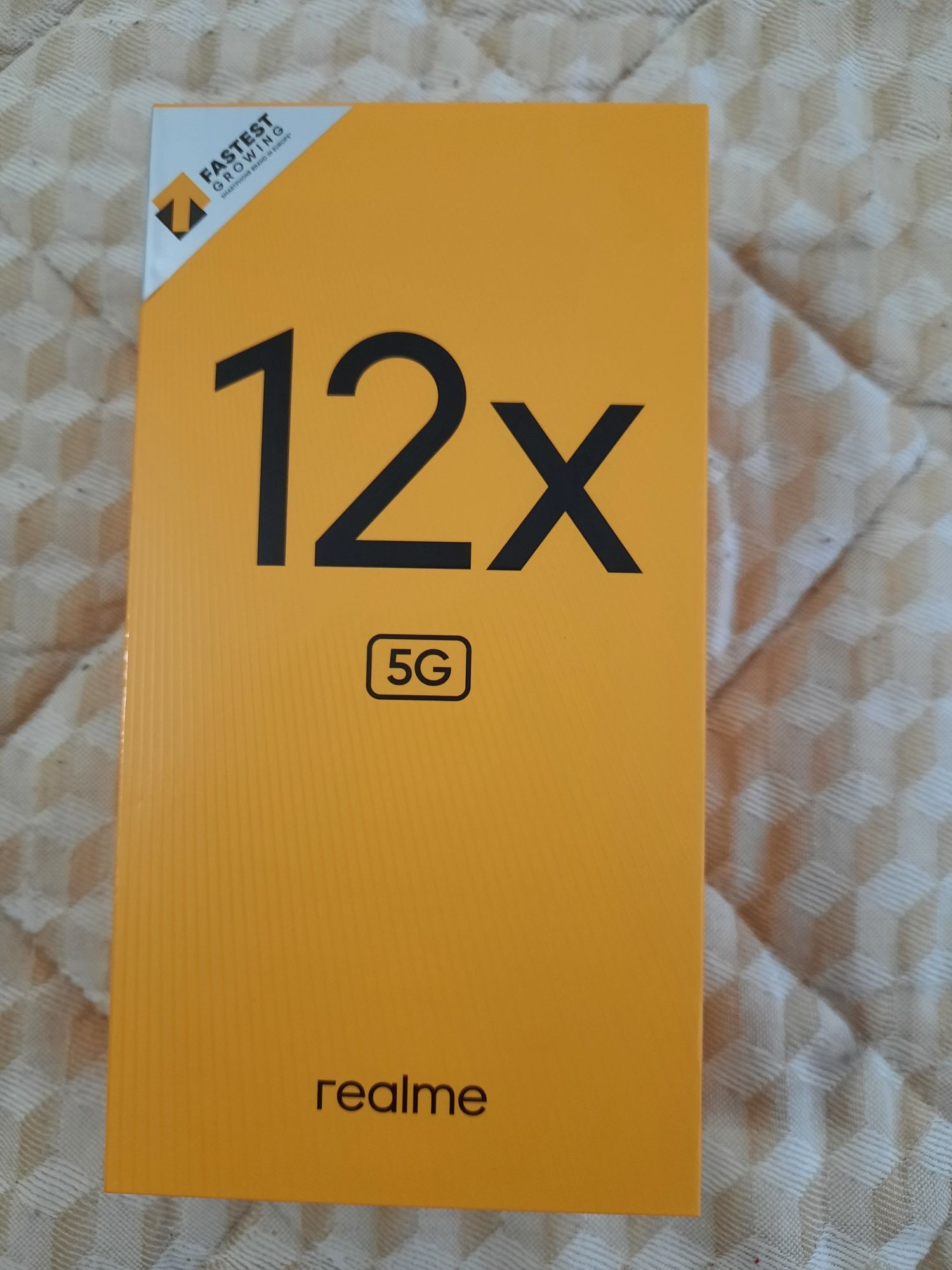 Чисто нов телефон Realme