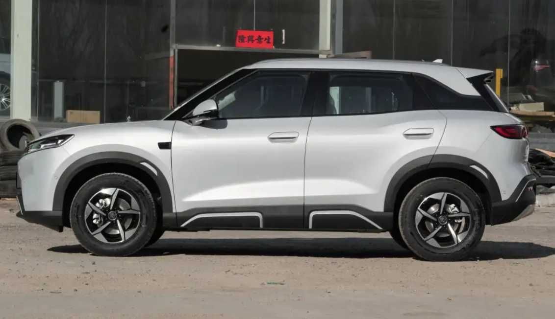 BYD Yuan UP 2025 Yil