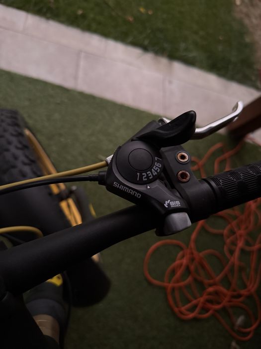 Vand bicicleta fat bike pentru copiii intre 8-10 ani! Frane pe disc.