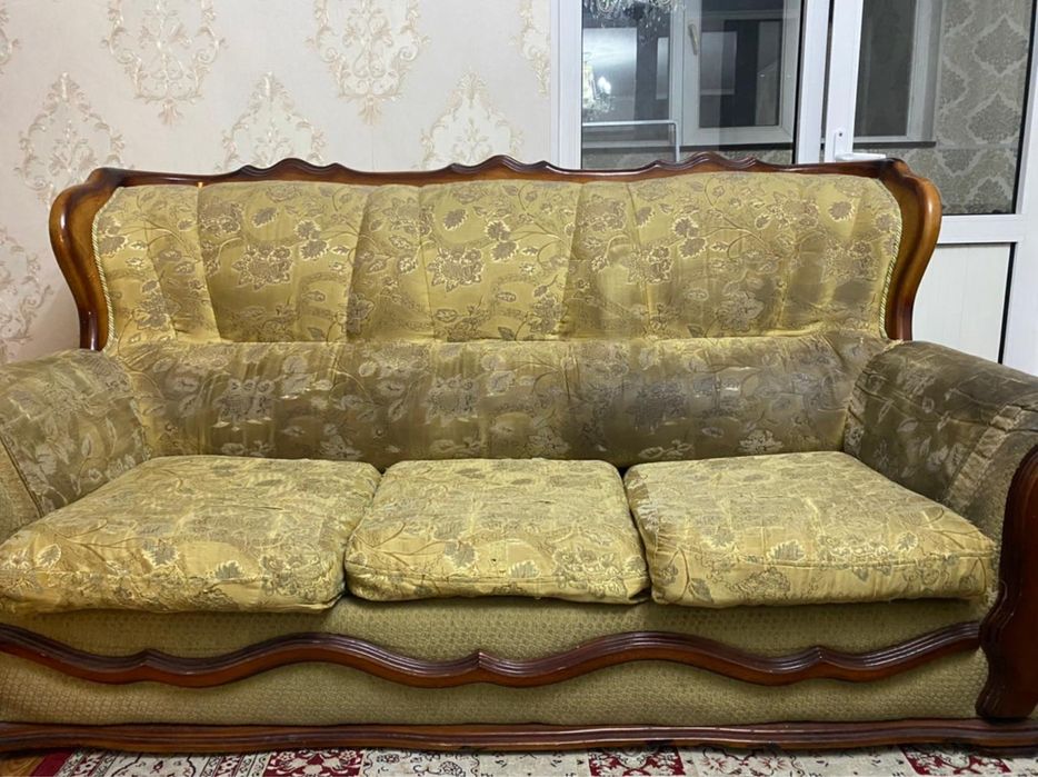 Диван с креслами