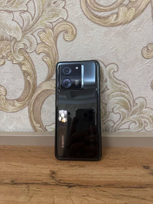 Xiaomi 13T 256gb 8+8 operativka