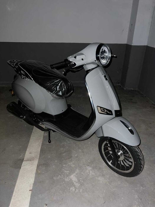 Vand Scuter BSK Pablo - An 2024 - 49CC - Nu necesita permis!