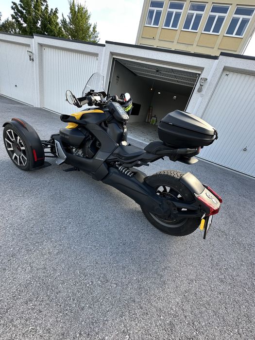 Can-Am Ryker 900 Rally Edition.