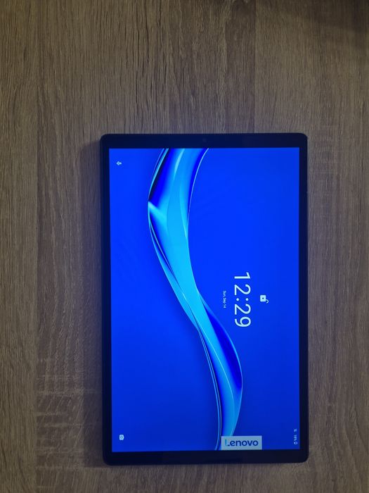 Vând tableta Lenovo Tab  M10 FHD PLUS