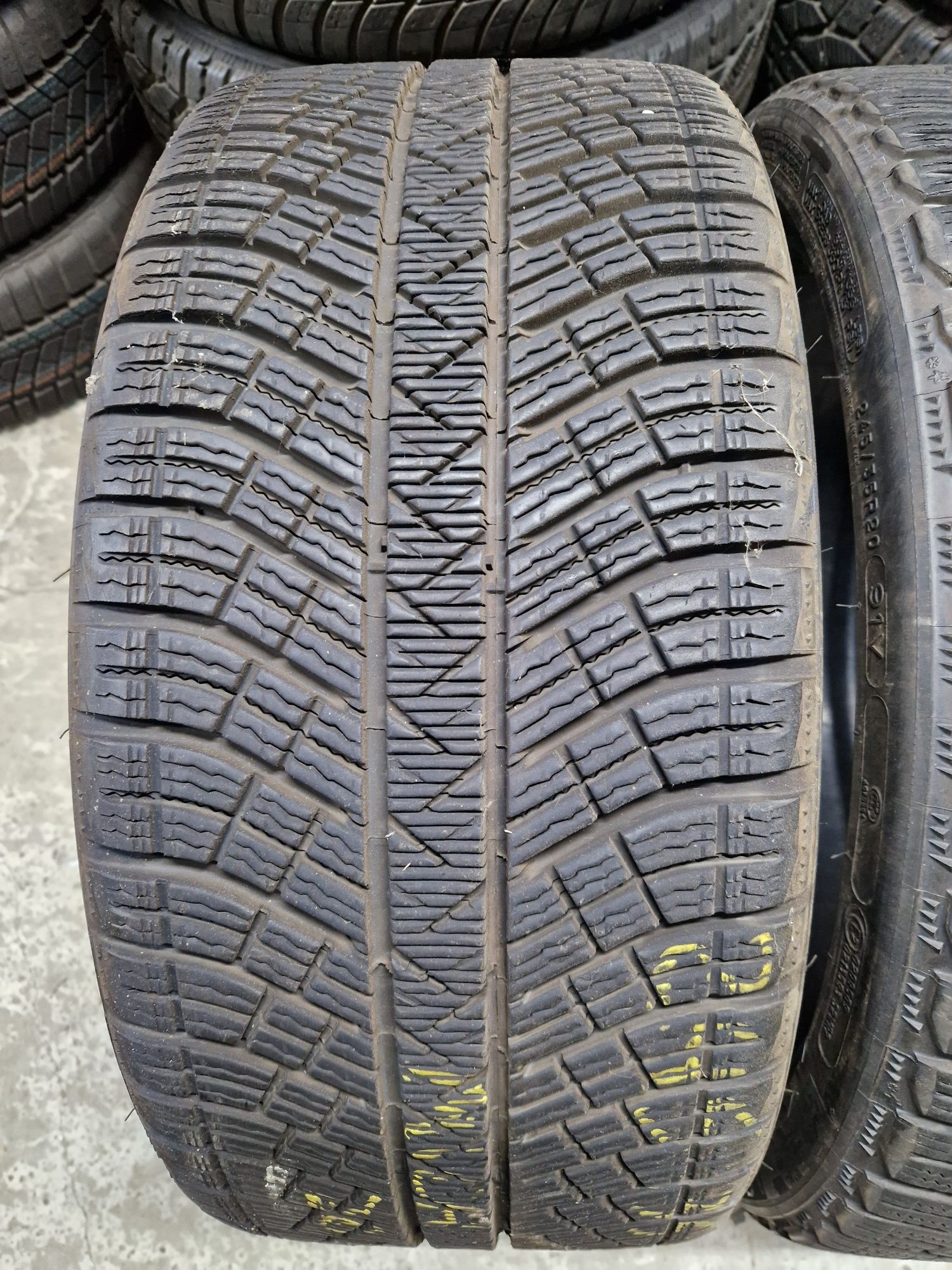 Set 2 anvelope SH iarna Michelin 245/35/20
