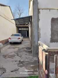 Продается  дом на Яшнабадском районе Дворец Авиастроителей Кадишева