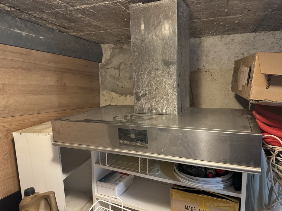 Аспиратор 80 см 630 куб.ч много запазен