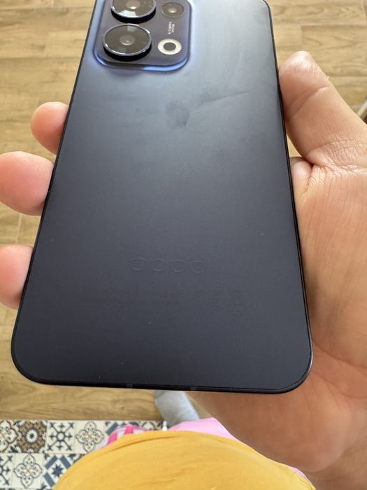 OPPO Reno 13 5G – stare excelentă, factura , garantie 24 luni