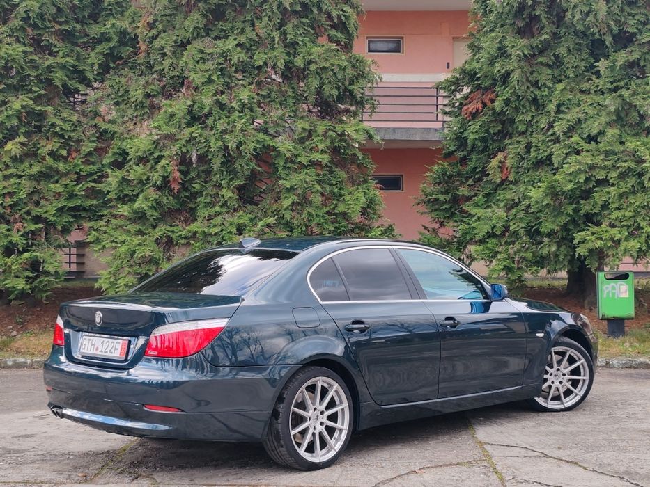 BMW E60 LCi 525d 197cp manual 2008