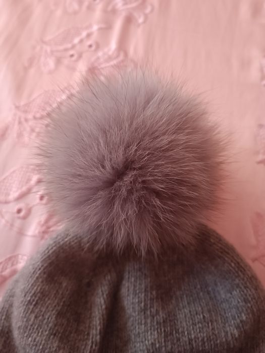 Шапки с естествен косъм