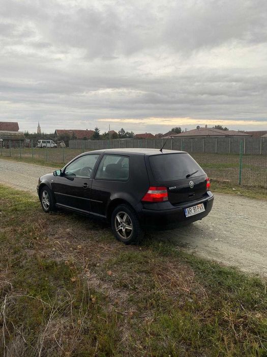 Volkswagen Golf 2003