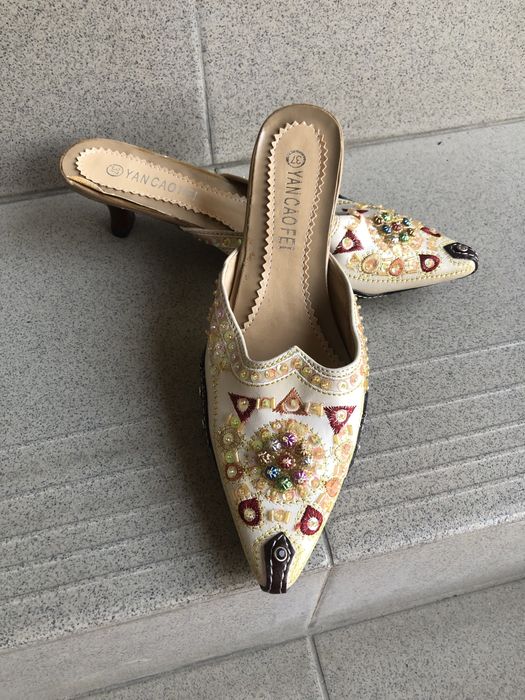 Продаются шлепки для невесты