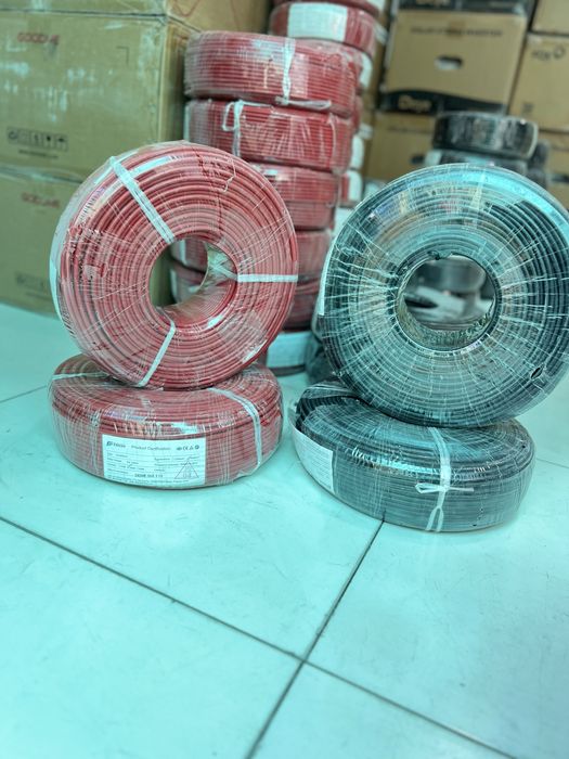 Quyosh panellar Jinko Longi Era solar