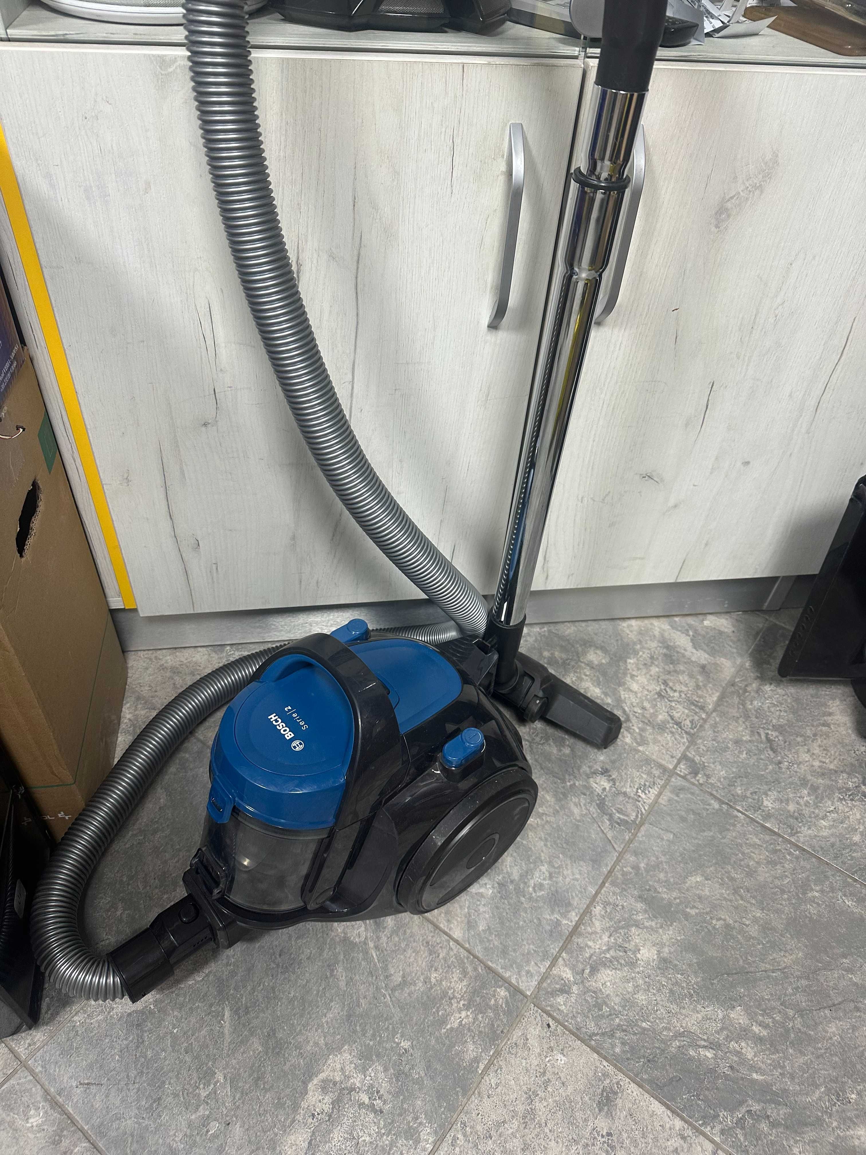 Прахосмукачка без торба BOSCH BGS05A220 1.5 L