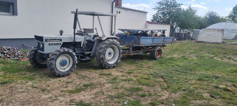 Tractor Lamborghini R 603 DT B 4X4 cu tot cu remorca.