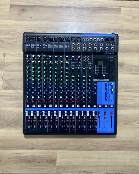Аналоговый микшерный пульт Yamaha MG16XU, новая