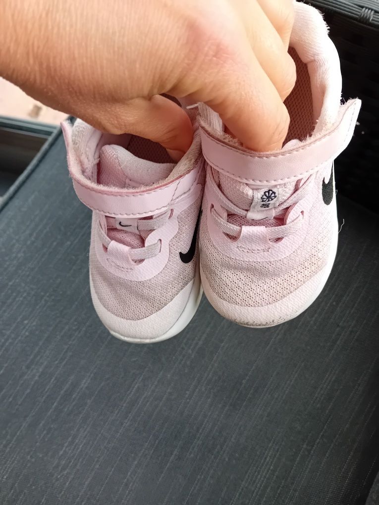 Детски рпзови маратонки Nike номер 22 сделка 12 см