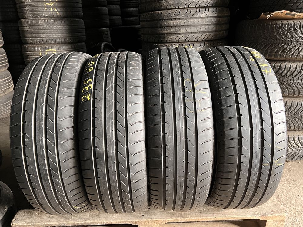 4 anvelope vara 235/60/17 , GoodYear !