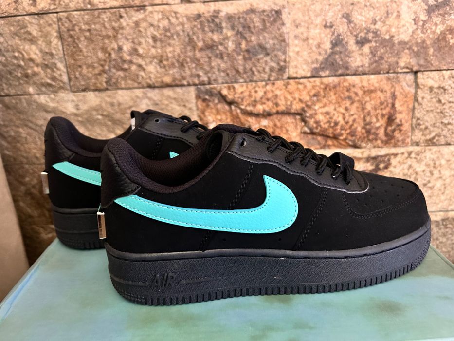 Nike дамски маратонки номер 39