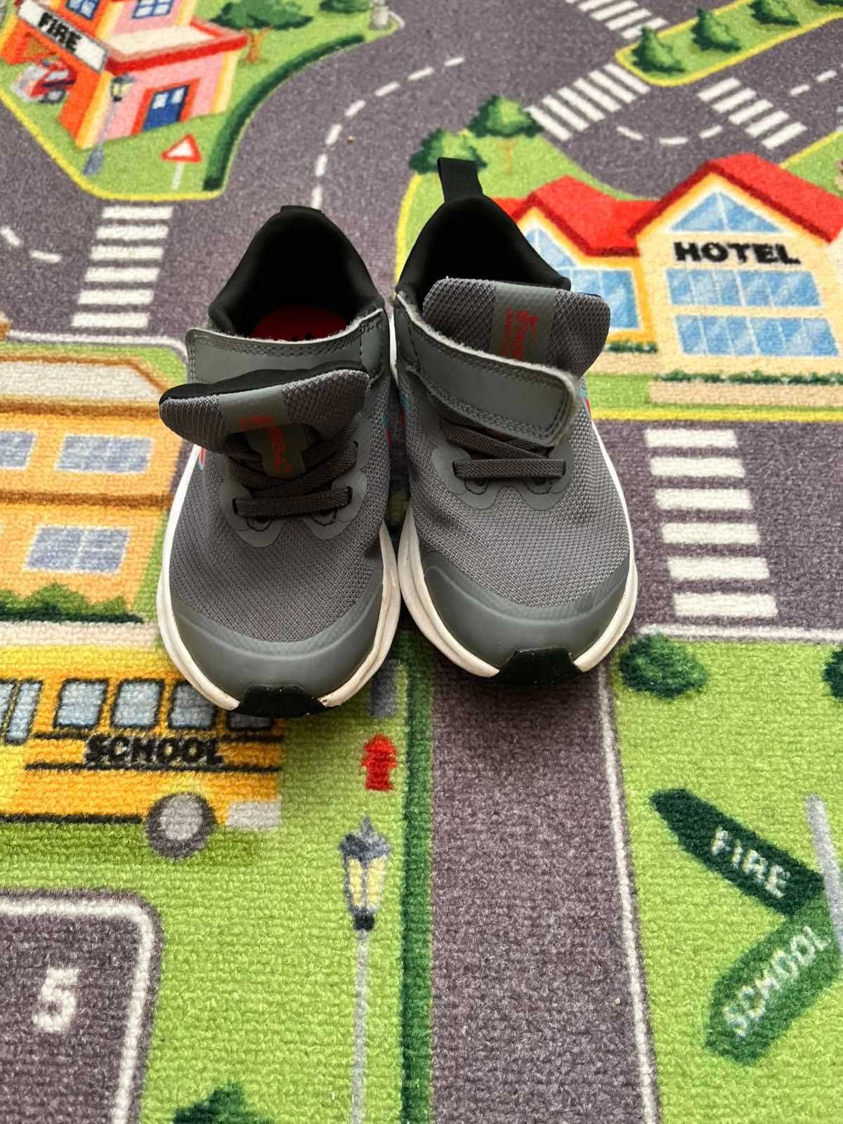 Детски маратонки Nike