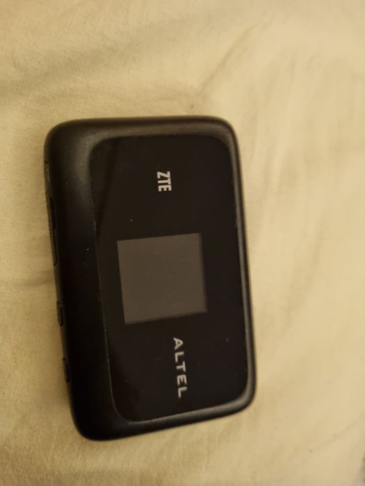 Продаю Роутер ZTE
