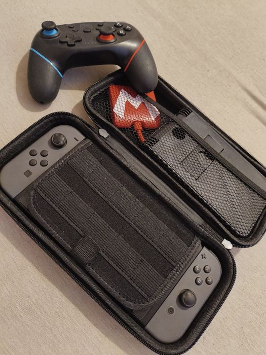 Vând Nintendo switch oled