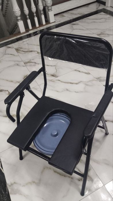 Kreslo gorshok kattalar va yotadiganlar uchun