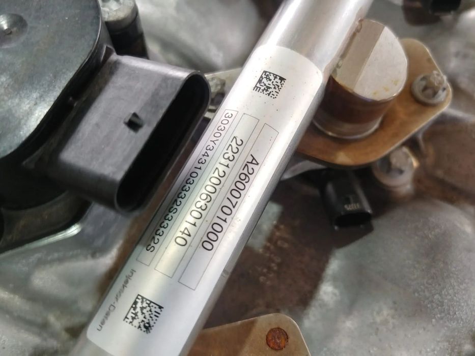 rampa injectoare  2.0b 260920 mercedes cla gla a-class a35 amg w177  euro 6 a2600701000