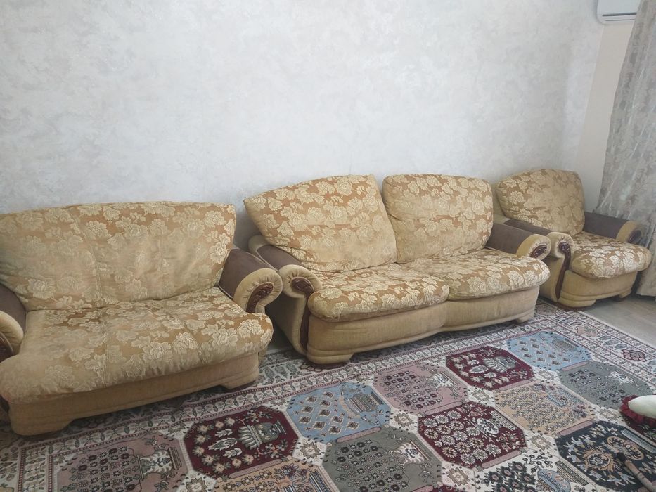 Диван продам срочно!!! САМОВЫВОЗ!