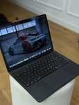 McBook Air 13’ M2 cu mouse si husa de transport in garantie