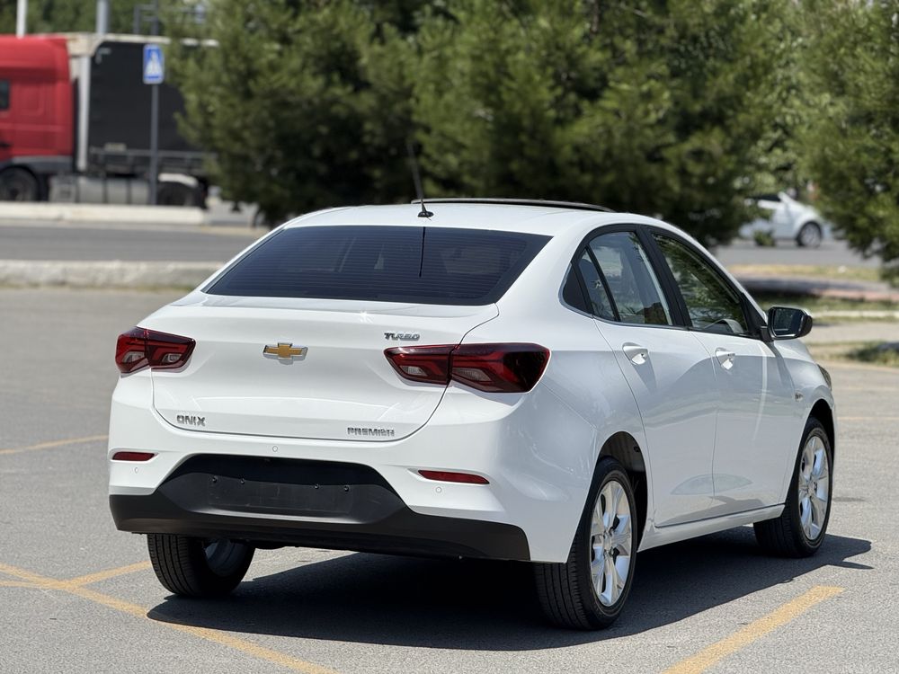 Chevrolet Onix Premier plus