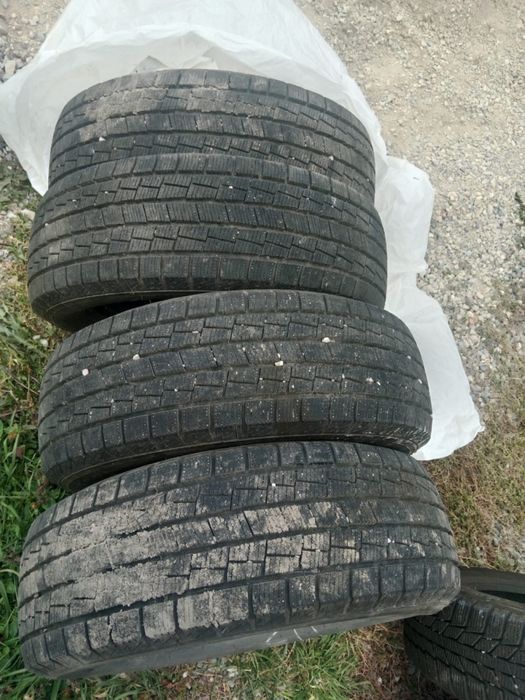 Продаи Зимние шины, Goform ( китай) размеры 205/65/15, как новая резин