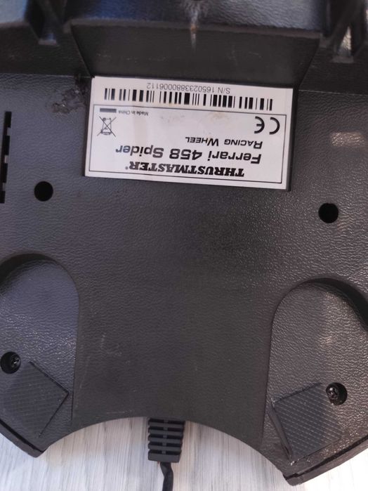 Ferrari 458 Spider Thrustmaster волан с педали