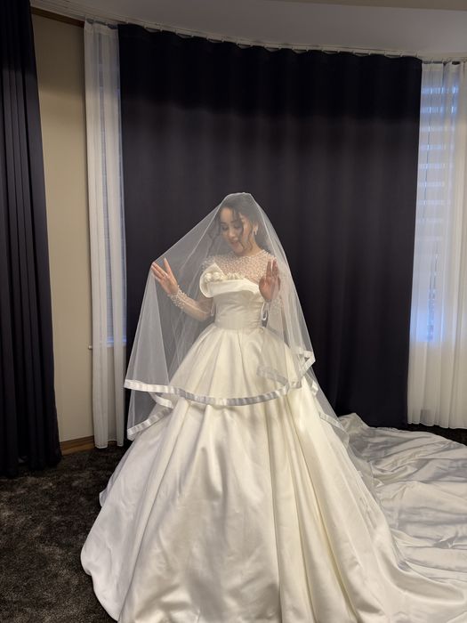 Келин койлак 2 соат кийилган факат мехмонхона ичида