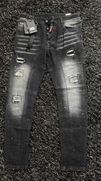 Blugi Disquared2 Noi, cu eticheta