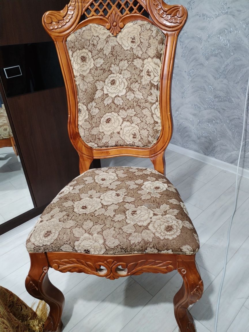 Продам стулья. В количестве 4шт