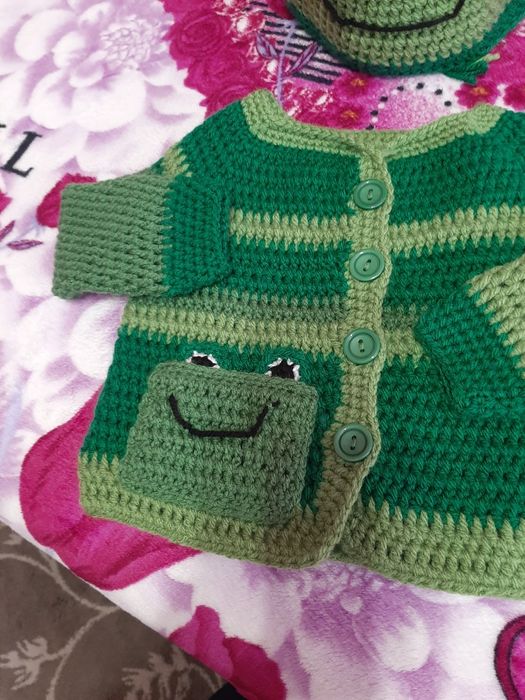 Cardigan și căciuliță copii