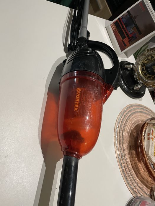 Aspirator vertical 2 in 1 VORTEX 1.3L, 600W