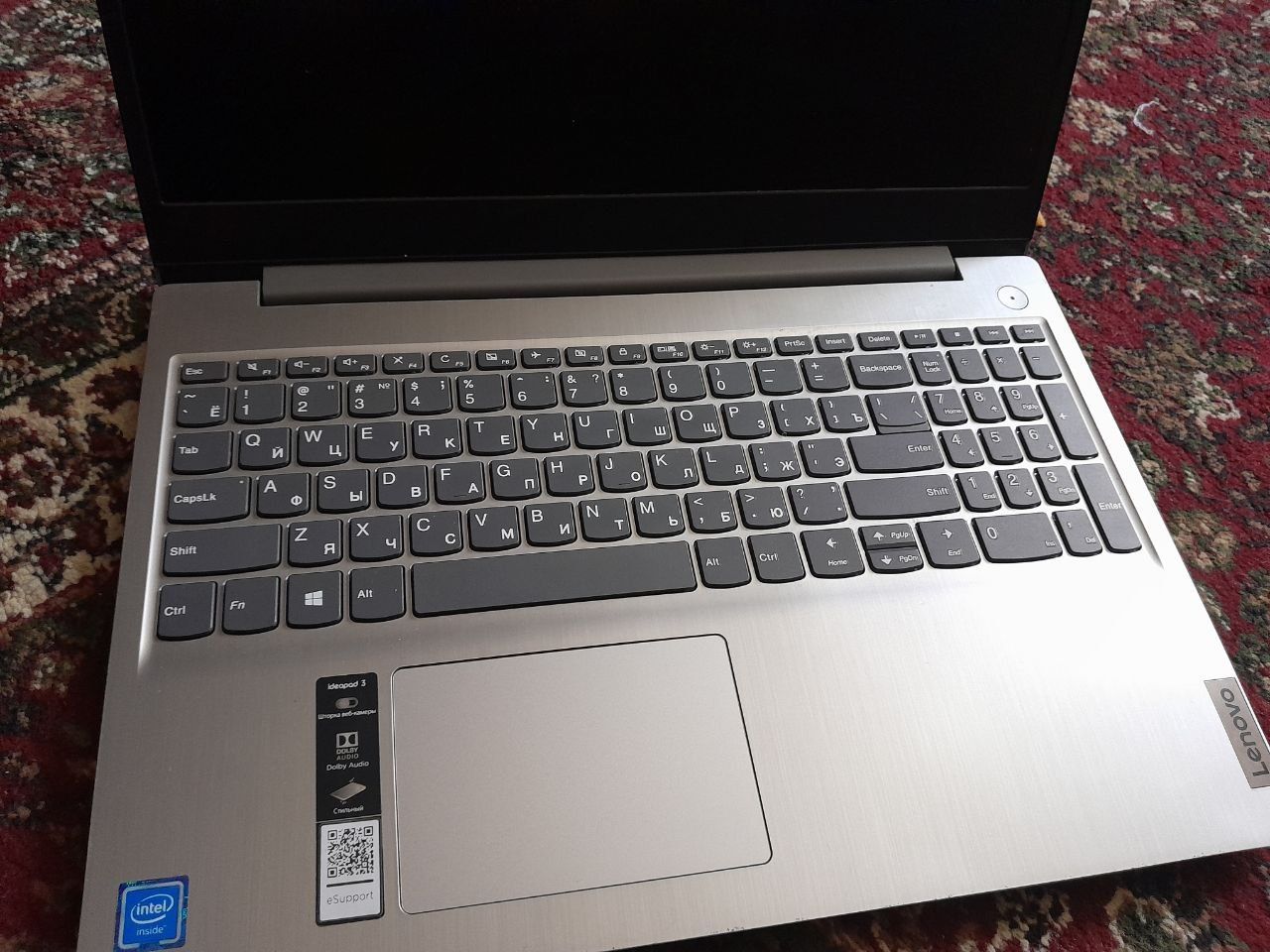 Notebook sotiladi