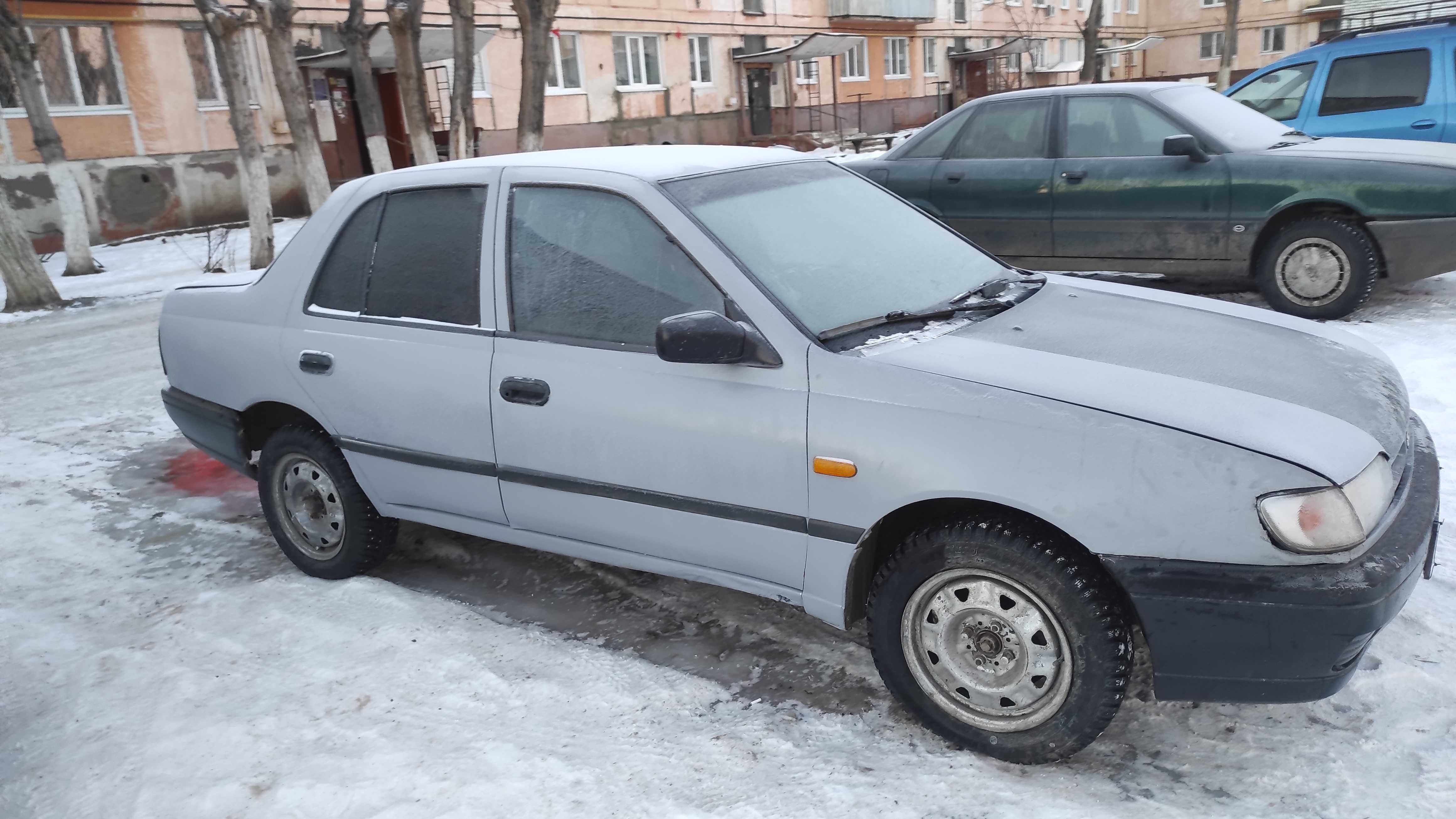 Nissan sunny n14