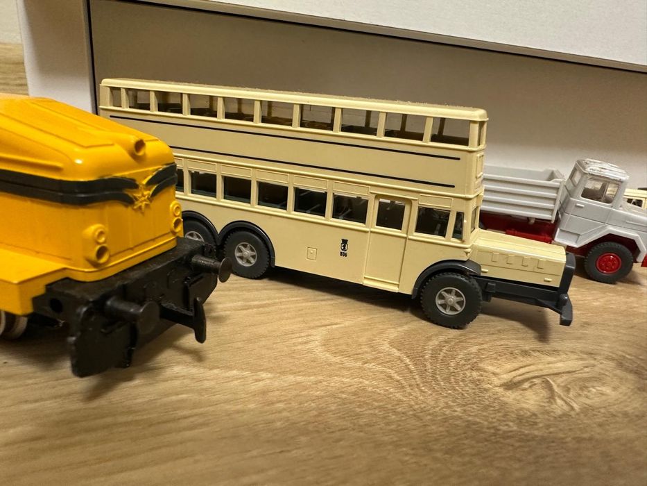 Machete 1/87 harpa și viking