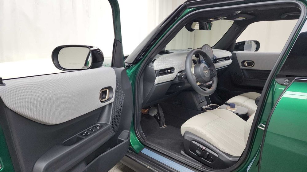 Mini Cooper 5 Door Favoured