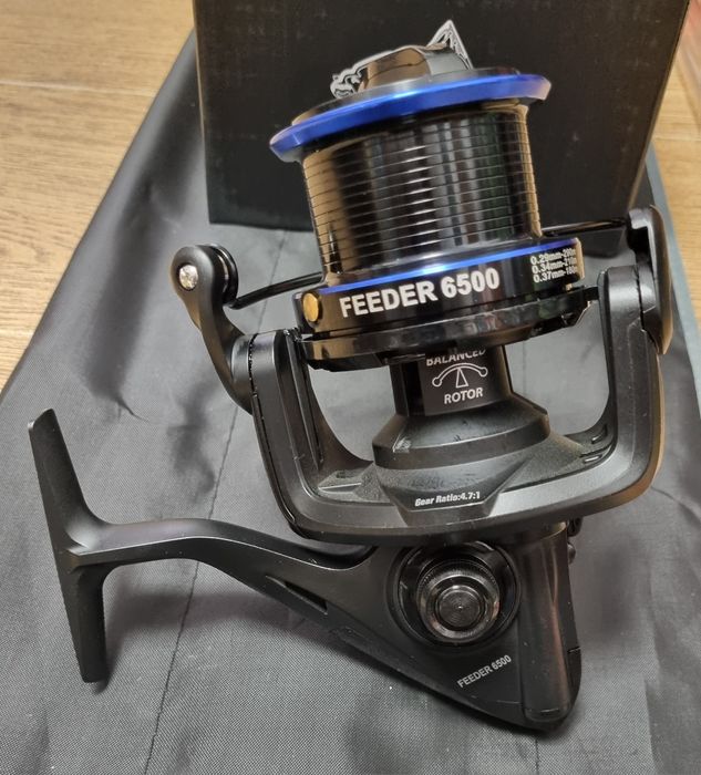 Feeder FL FLX DISTANCE 4.20m 60-180g + Mulineta Pro FL Strategist 6500