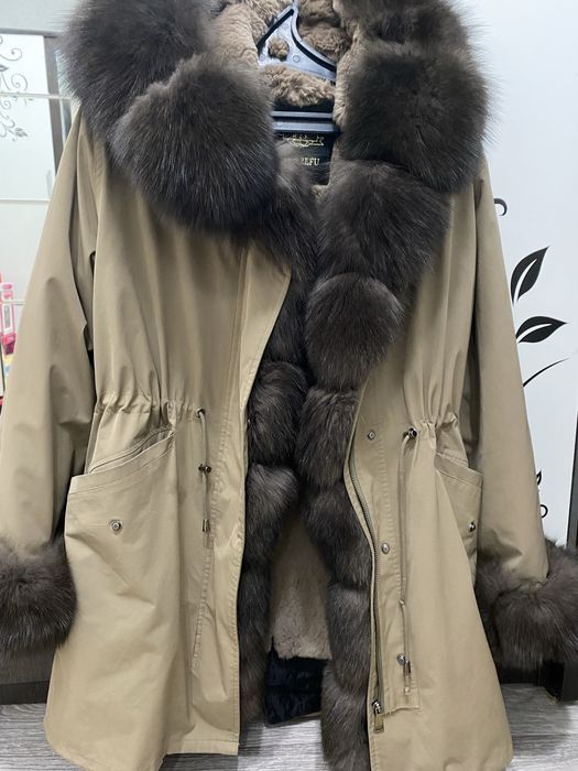 Продам парку натуральный мех