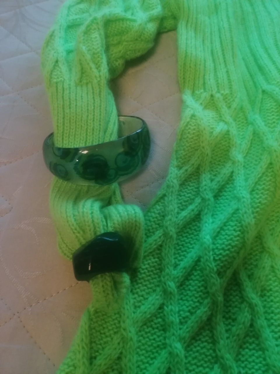Нова Зелена рокля, полуполо фино машинно плетиво, гривна и пръстен