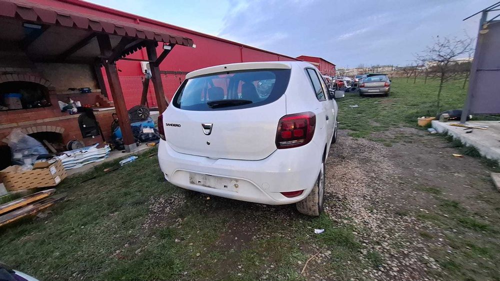 Usa dreapta fata Logan 2 alba + roata rezerva  piese dezmembrari