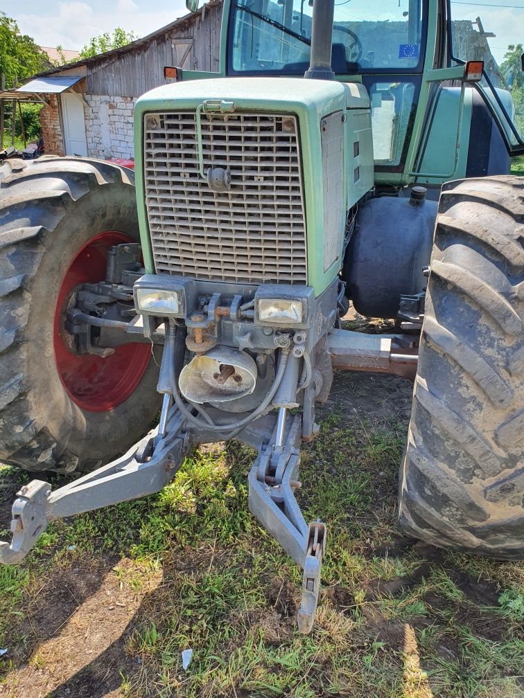 Dezmembrez tractor Fendt 822