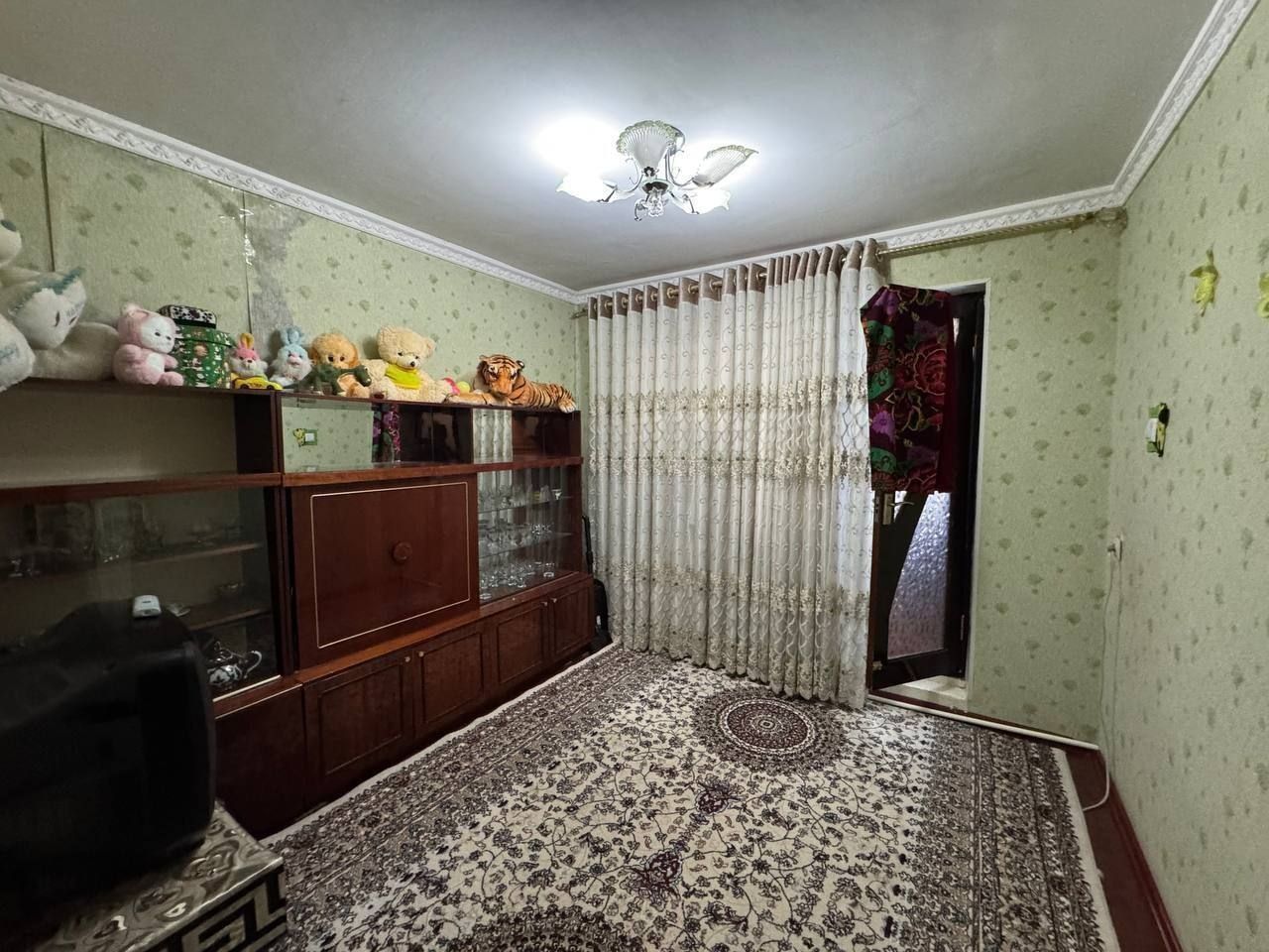 3 хонали 3чи каватдан квартира сотилади